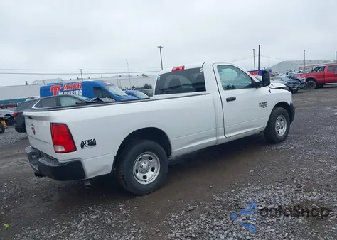 2022 Ram 1500 Classic Tradesman 4X2 8' Box из США, поврежденный, VIN 3C6JR6DG2NG300895